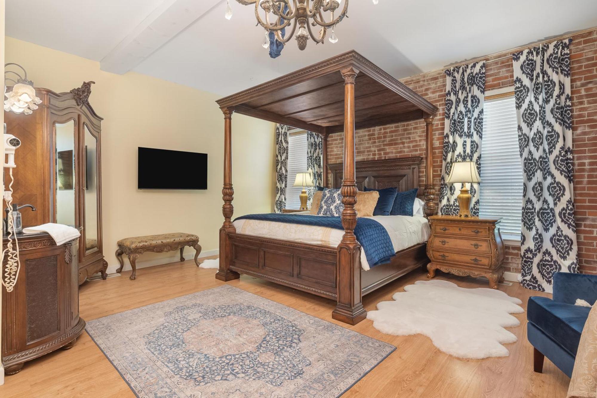 Beland Mansion-Royal Crown Suite! 史密斯堡 外观 照片