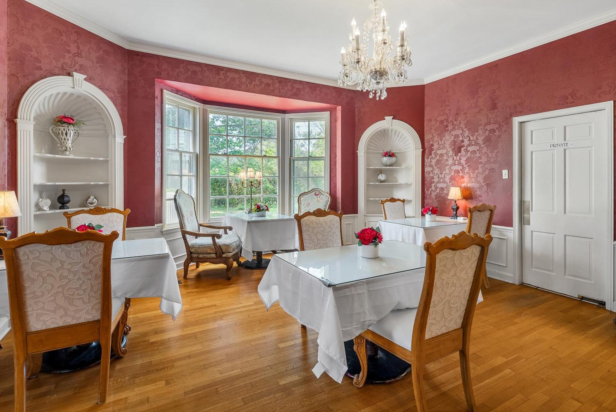 Beland Mansion-Royal Crown Suite! 史密斯堡 外观 照片